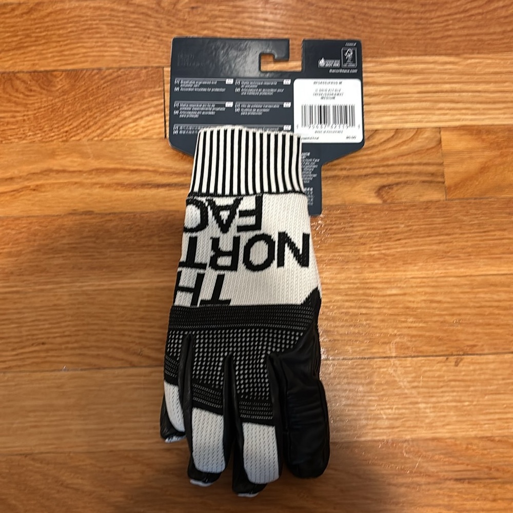 The North Face IL Solo XLT Glove - Black / Gardenia White - Size Medium NWT